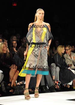 Mercedes-Benz Fashion Week New York  BCBGMAXAZRIA Spring 2012 Collection