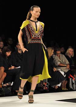 Mercedes-Benz Fashion Week New York  BCBGMAXAZRIA Spring 2012 Collection